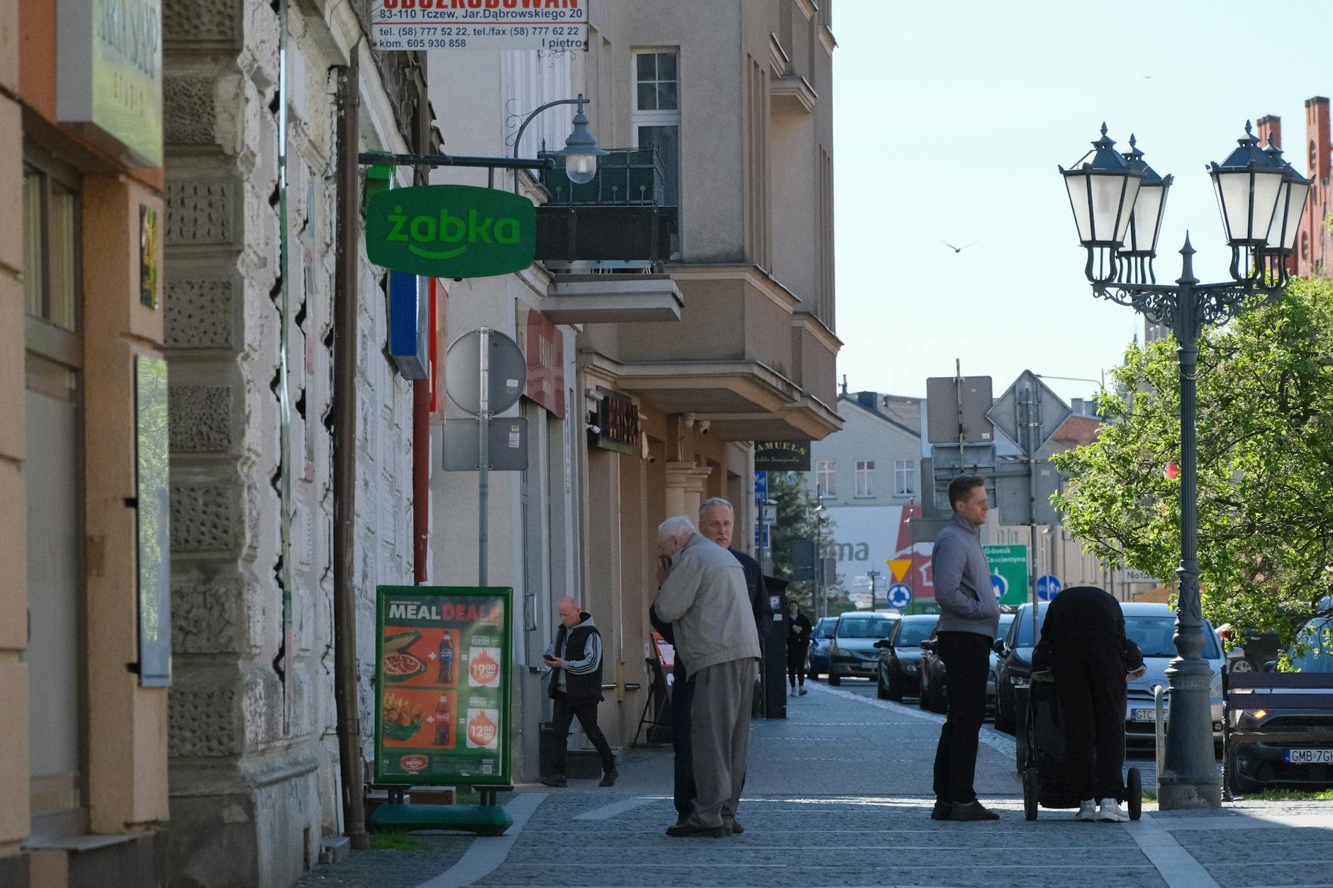 Sosnowiec: Żabka w kamienicy Szpilmana i inwestycje PKP